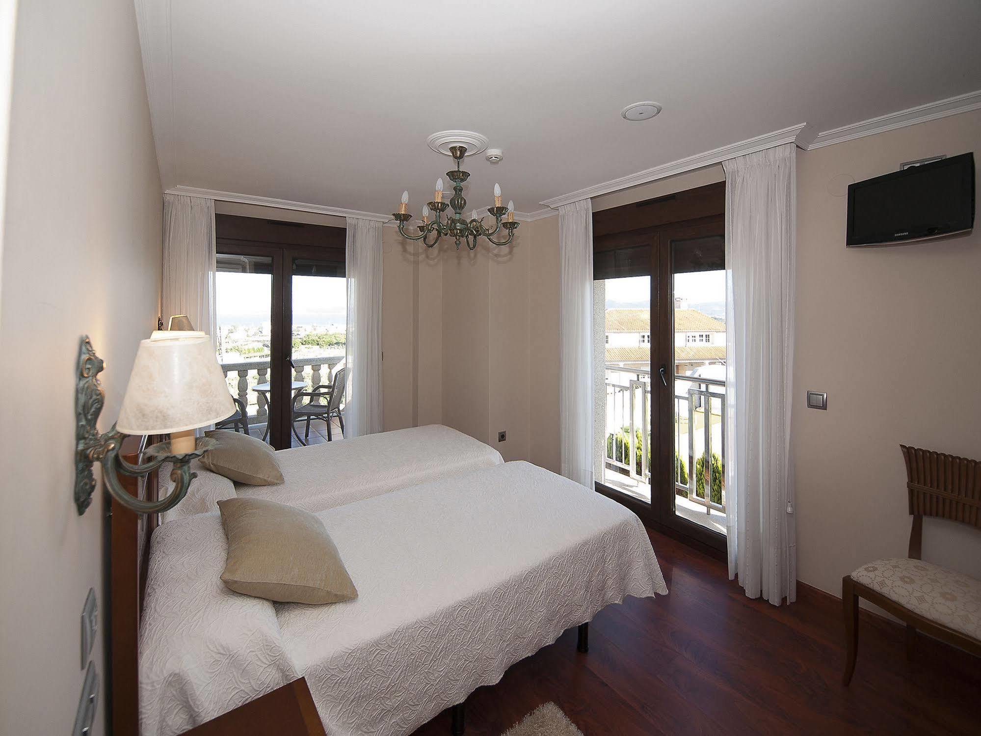 Pension Residencia A Cruzan (Adults Only) ノアリャ エクステリア 写真